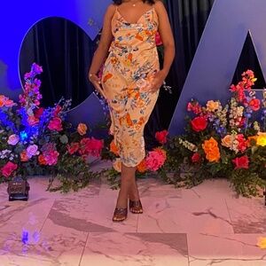 Floral Elegance Midi Dress